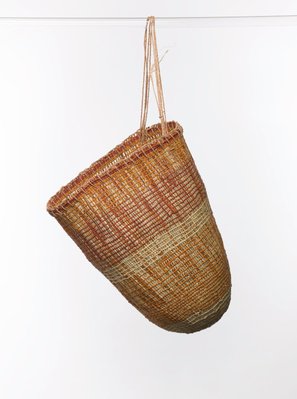 Alternate image of Warrŋayun bathi (Walamaŋu conical basket) by Freda Wyartja Ali