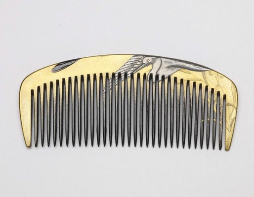 Alternate image of Comb and hair pin with design of crows and herons by 