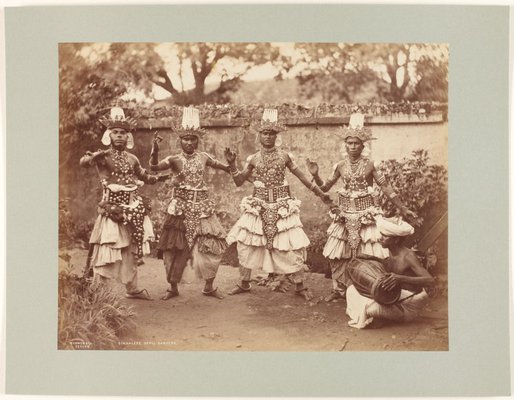 Alternate image of Sinnalese dancers by Scowen photo