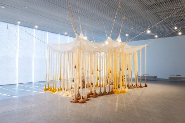 Alternate image of Just like drops in time, nothing by Ernesto Neto