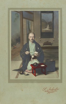 Alternate image of Russian man eating rice by Soto Ichida
