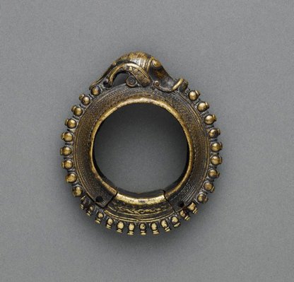 Alternate image of Bracelet (rumbung or gelang tangan) by 