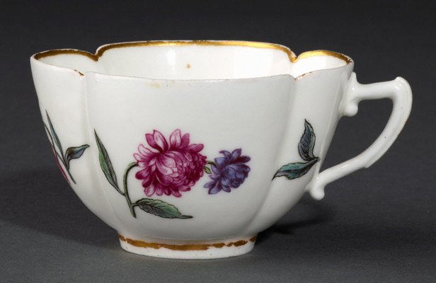 Alternate image of Cup and saucer (tasse à qustre pans ronds) by Vincennes