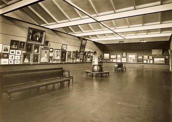 Alternate image of Historical interior view of court 3 of the National Art Gallery of New South Wales by Art Gallery of New South Wales, Unknown