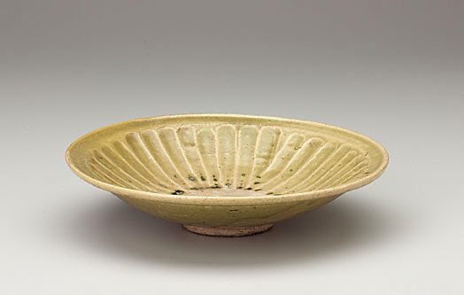 Alternate image of Dish with fluted cavetto by 