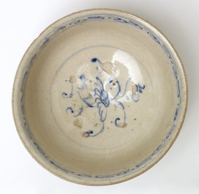 Alternate image of Bowl with stylised floral decoration and calligraphic design on outer rim by 