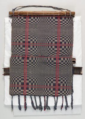 Alternate image of Back-strap loom with section of blanket (owes) by Itneg