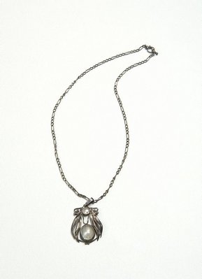 Alternate image of Gumleaf pendant and chain by Mildred Creed