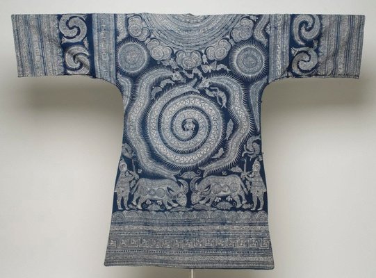 Alternate image of Shaman's or leader's robe by Miao people