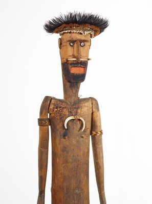 Alternate image of Decorated male figure by Awiyaana (Auyana) people