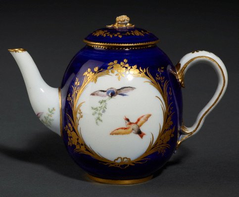 Alternate image of Teapot by Vincennes